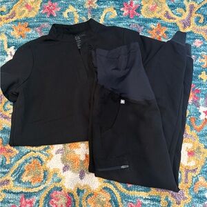 Figs Materntiy Black Scrub Set